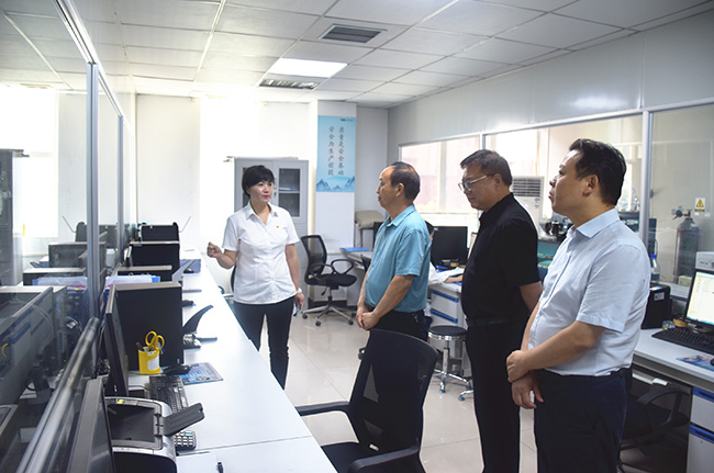 以黨建促進檢驗檢測高質量發展 | 河南廣電計量獲河南省市場監管局調研組點贊
